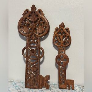 Key shaped vintage Carved Wooden Wall Decor Set